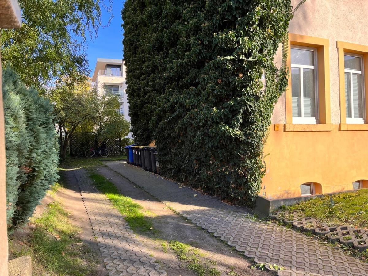 Apartmán Gemutliche Oase - Tv, Beamer, Kuche Fur 4 Personen Drážďany Exteriér fotografie